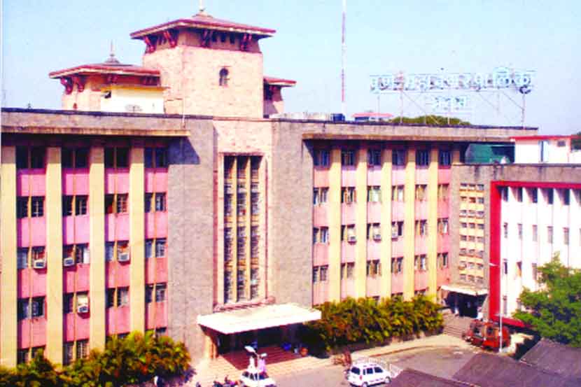 ‘शस्त्रसज्ज’ नगरसेवकांना अटकाव!