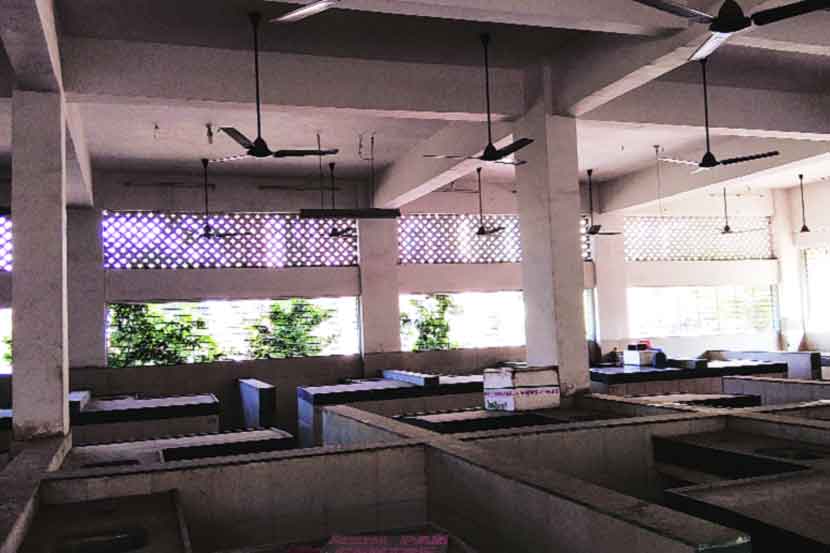 पालिकेची बाजारकेंद्रे ओस