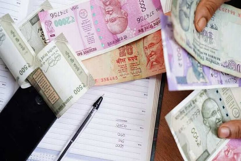 Budget 2020: करदात्यांना कुठलाही त्रास होणार नाही यासाठी सरकार कटिबद्ध : अर्थमंत्री