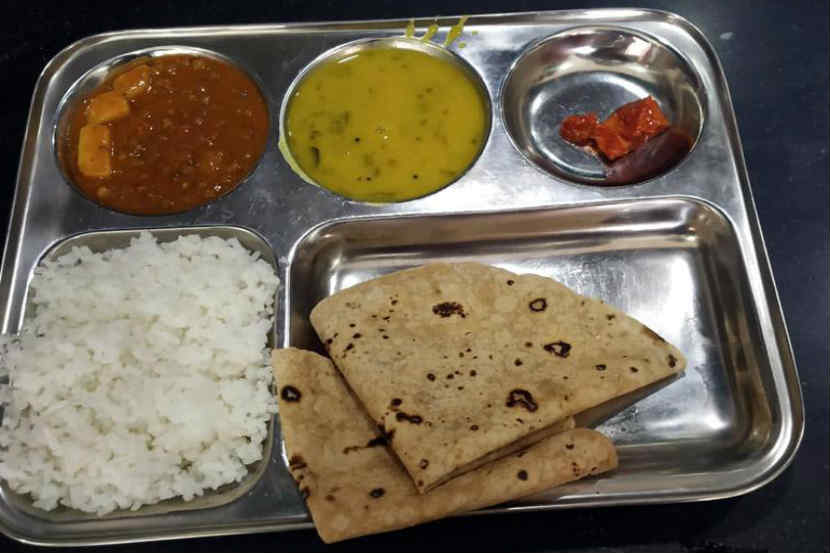 शिवभोजन थाळींची संख्या दुप्पट, १८ हजारावरुन ३६ हजार