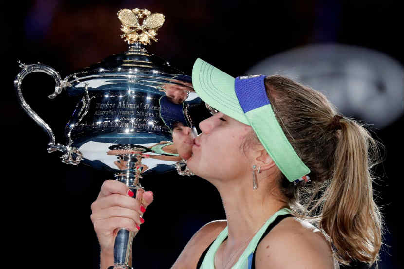 Australian Open : सोफिया केनिनने पटकावलं विजेतेपद