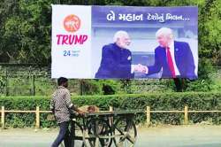 ट्रम्प यांचा ‘रोड शो’, मेळाव्याची उत्सुकता!