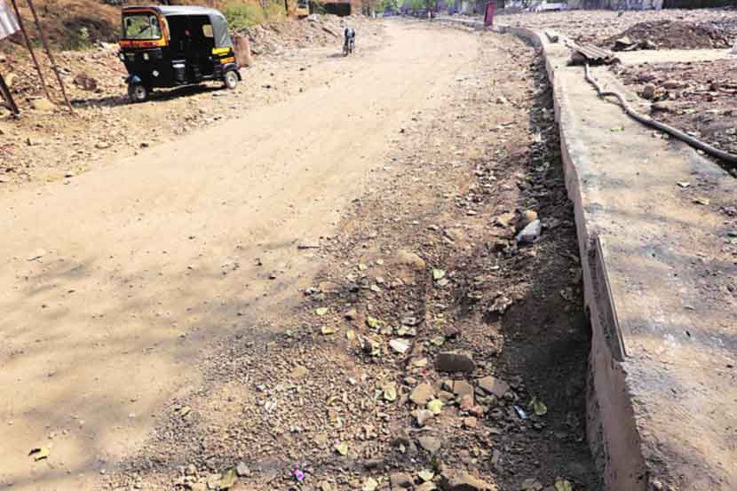 ना उद्यान; ना मैदान!