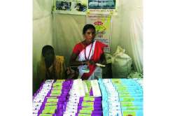 आदिवासी भागात ‘सॅनिटरी नॅपकिन’ उपलब्धतेसाठी बचत गटाचा पुढाकार