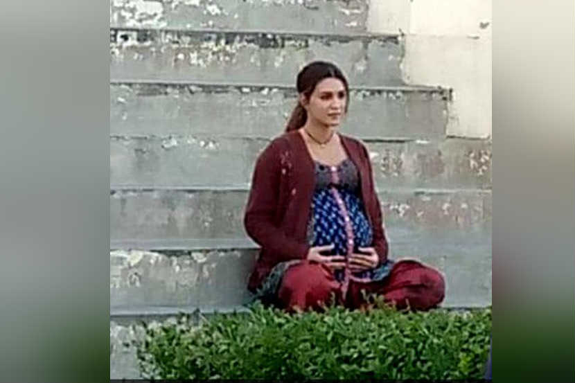 क्रिती सेनॉन आई होणार? फोटो व्हायरल