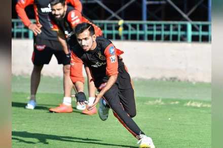 Coronavirus : RCB ने ट्रेनिंग कँप केला रद्द, खेळाडूंची सुरक्षा महत्वाची Coronavirus : RCB ने ट्रेनिंग कँप केला रद्द, खेळाडूंची सुरक्षा महत्वाची