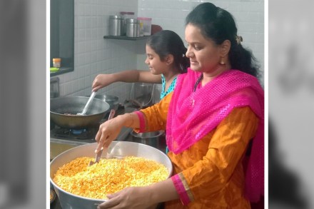 Coronavirus: ‘ती’ मुलांची माय झाली! हॉटेल्स बंद असल्याने विद्यार्थ्यांना देतेय विनामूल्य जेवण