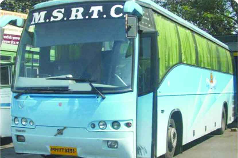 एसटीच्या मागणीला कात्री