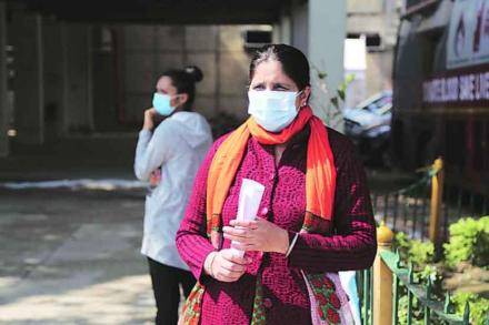 CoronaVirus : पुण्यात ‘या’ गोष्टी राहणार सुरू; जिल्हाधिकाऱ्यांनी काढले आदेश