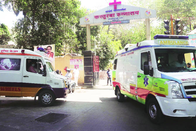 साथीच्या रोगांवर उपचार करण्यात येणारे मुंबईतील कस्तुरबा रुग्णालय