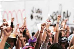 ‘गायब’ स्त्रियांची ताकद!