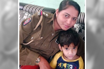 पोलीस आईनं आपल्या पोटच्या गोळ्याला करोनाच्या भीतीनं ठेवलं अडीचशे किलोमीटर दूर