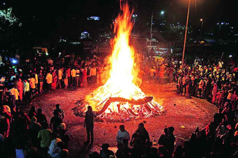 कुतूहल : एक गाव, एकच होळी!