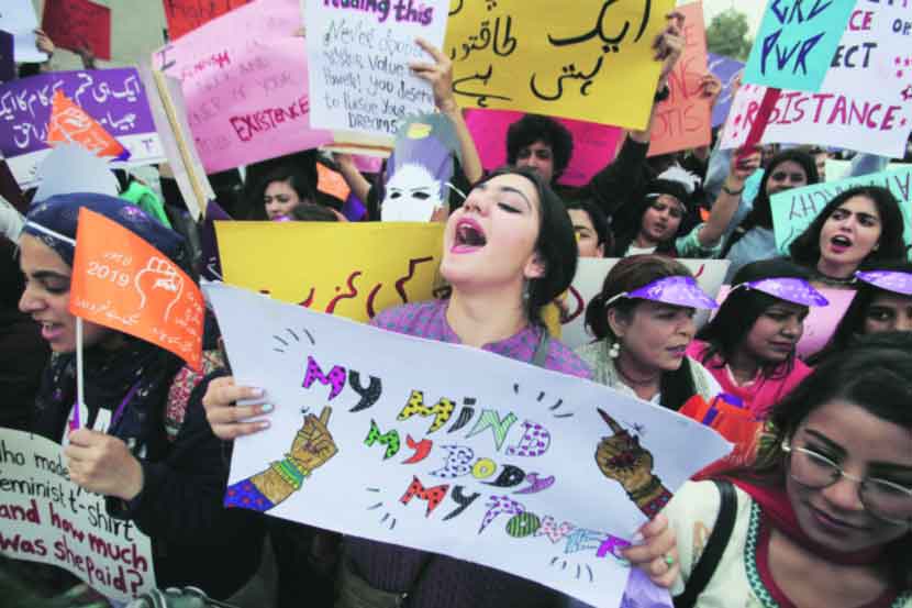 पाकिस्तानी महिलांचा हुंकार पाकिस्तानी महिलांचा हुंकार