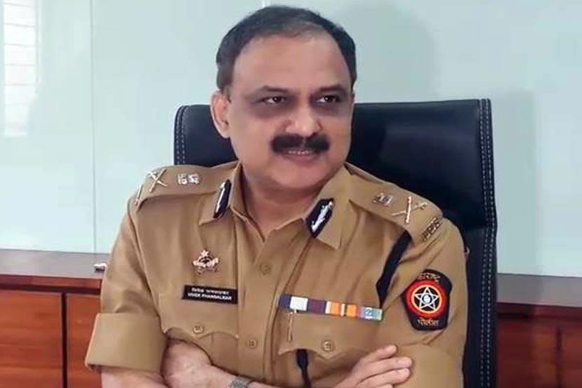 महिलांनो तुमच्या भावाला, पतीला बाहेर पडू देऊ नका पोलिसांचं आवाहन