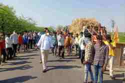 рдХреНрд╡рд╛рд░рдВрдЯрд╛рдЗрдирдордзреАрд▓ рдКрд╕ рддреЛрдб рдордЬреБрд░рд╛рдВрдХрдбреЗ рд╢рд╛рд╕рдирд╛рдЪреЗ рджреБрд░реНрд▓рдХреНрд╖; рдЬреЗрд╡рдгрд╛рдЪреНрдпрд╛ рдЦрд░реНрдЪрд╛рдмрд╛рдмрдд рдЖрджреЗрд╢рдЪ рдирд╛рд╣реАрдд