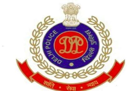 लॉकडाउनमध्ये बाहेर फिरणाऱ्या बापाला मुलगा वैतागला; गाठल पोलीस स्टेशन अन् ….