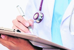 नाशिक जिल्हा रुग्णालयातील प्रशिक्षणार्थी आरोग्य अधिकारी करोनाग्रस्त