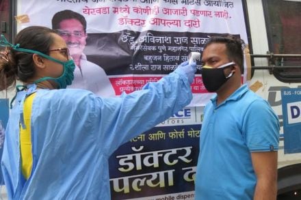 ठाकरे सरकारकडून बंधपत्रित डॉक्टरांना ‘आर्थिक’ बळ; मानधनात केली मोठी वाढ