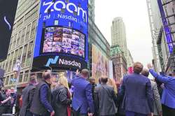 जरा सा ‘झूम’ लूं मैं..