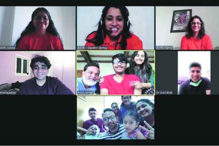 दाता आणि रुग्णाची ऑनलाइन भेट दाता आणि रुग्णाची ऑनलाइन भेट