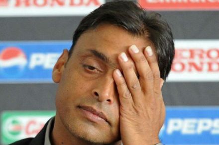 “जा…चीनबरोबर क्रिकेट खेळा!”; भारताकडून व्हेंटिलेटर मागणाऱ्या अख्तरवर नेटिझन्स संतापले