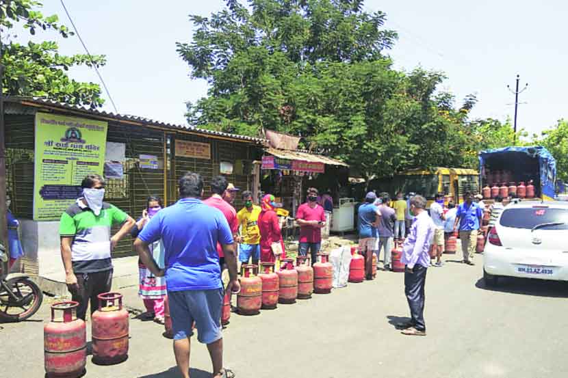 Coronavirus lockdown : वसईत टाळेबंदीचे तीनतेरा