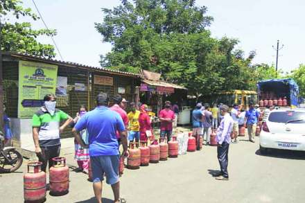 Coronavirus lockdown : वसईत टाळेबंदीचे तीनतेरा