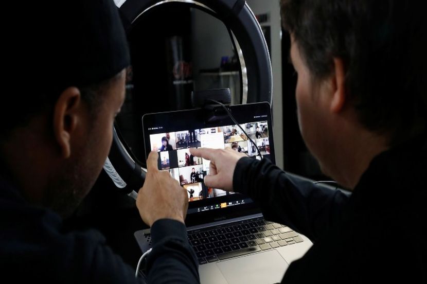 (Zoom leaking emails addresses, photos of users, says a new report. (Image source: Reuters)
)