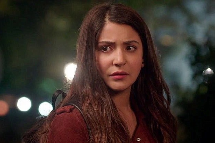 अरे बापरे, हे काय झालं?? अनुष्काच्या घरात शिरला डायनॉसोर, व्हिडीओ केला शेअर अरे बापरे, हे काय झालं?? अनुष्काच्या घरात शिरला डायनॉसोर, व्हिडीओ केला शेअर