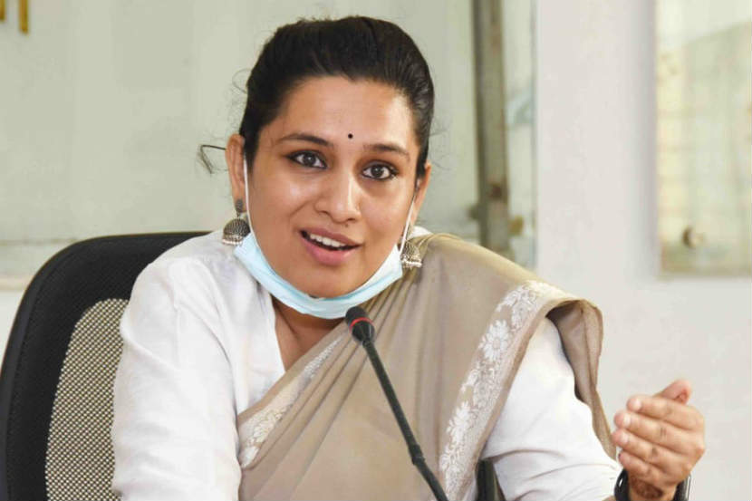 निधी चौधरी, जिल्हाधिकारी, रायगड