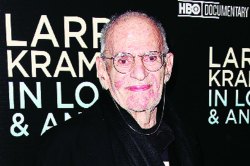 लॅरी क्रेमर