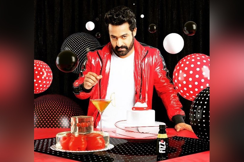 दाक्षिणात्य सुपरस्टार ज्युनिअर एनटीआरचं खरं नाव माहितीये का? दाक्षिणात्य सुपरस्टार ज्युनिअर एनटीआरचं खरं नाव माहितीये का?