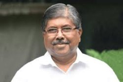 चंद्रकांत पाटलांच्या आक्षेपार्ह छायाचित्रप्रकरणी काँग्रेस पदाधिकाऱ्याविरोधात तक्रार दाखल