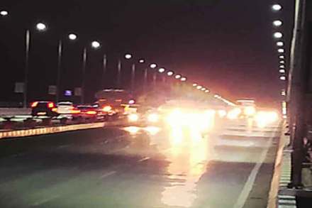 अखेर खाडीपुलावर प्रकाशव्यवस्था