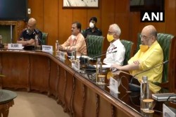 “या तथाकथित व्हर्च्युअल रॅली करोनाचा प्रसार नियंत्रित करणार का?, गमावलेला रोजगार परत आणणार का?”