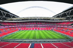 वेम्ब्लेवर प्रथमच प्रेक्षकांशिवाय लढत