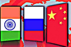 मित्र; पण मध्यस्थ नव्हे..