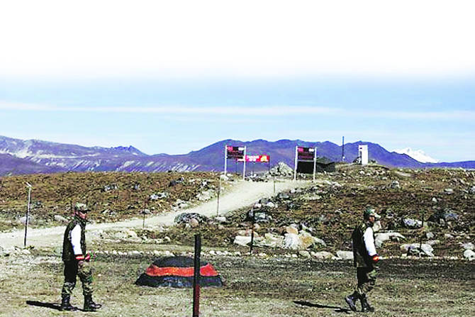 चीनने राजकीय, आर्थिक आणि लष्करी धोरणांत आक्रमकतेचा आश्रय घेतला आहे.