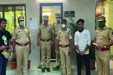 गोष्ट छोटी डोंगराएवढी..