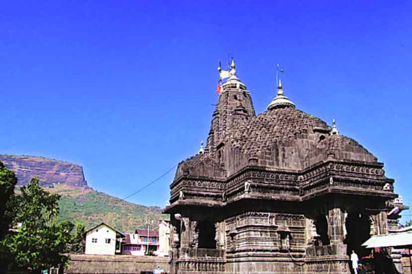 पुरातत्त्व विभागाने मंदिर दुरुस्तीची कामे करावी