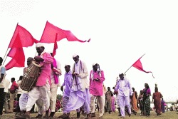 एक तरी वारी अनुभवावी…
