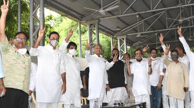 “काँग्रेसचा हात भाजपाच्या हातात”; राजस्थानमधील घडामोडींवर अभिनेत्याची टीका