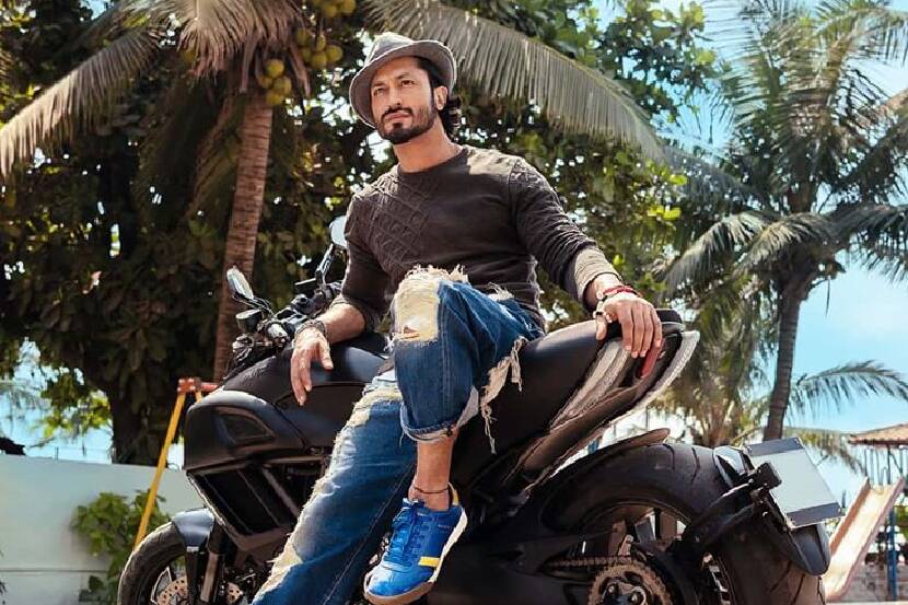 विद्युत जामवालने वाढवला देशाचा मान; व्लादिमीर पुतिन यांच्यासोबत ‘या’ यादीत मिळवलं स्थान विद्युत जामवालने वाढवला देशाचा मान; व्लादिमीर पुतिन यांच्यासोबत ‘या’ यादीत मिळवलं स्थान