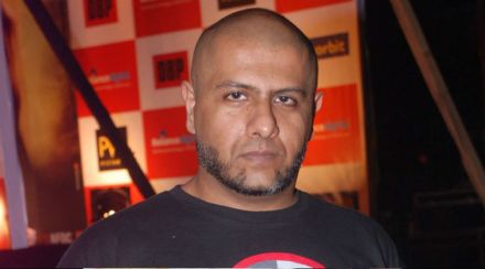 ‘बॉलिवूडवर चर्चा करुन आपली दिशाभूल केली जातेय’; संगीतकाराने साधला सरकारवर निशाणा