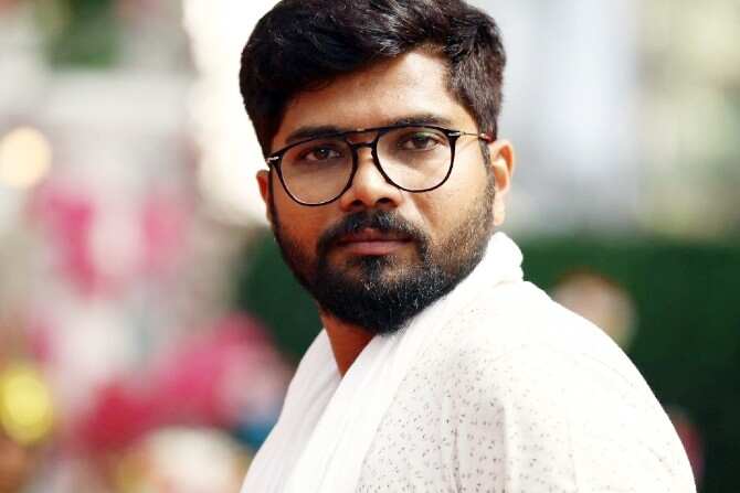 ‘आत्महत्येमुळे ज्यांनी त्रास दिला, त्यांना वेदना होतील असे तरुणाईला वाटते का?’ हेमंत ढोमेचा सवाल