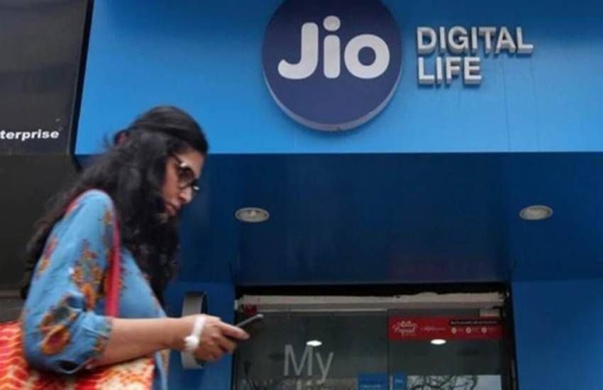 4G स्पीड : Jio ने सर्व स्पर्धक कंपन्यांवर केली मात, व्होडाफोन-आयडियानेही केली कमाल