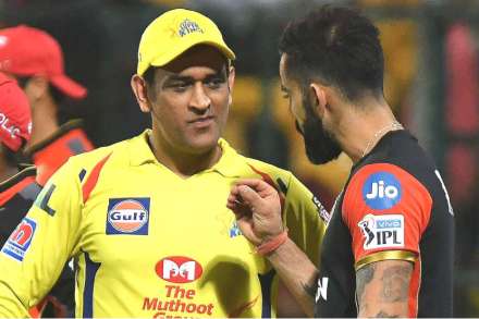 यंदाचा हंगाम युएईत खेळवला जाणार असल्यामुळे सर्वच खेळाडूंचा कस लागणार आहे. टी-२० क्रिकेट म्हटलं की कोणता खेळाडू शतक झळकावणार याकडे सर्व चाहत्यांचं लक्ष असतं....आज आपण आयपीएलमध्ये सर्वात जलद शतक झळकावणाऱ्या ३ भारतीय फलंदाजांविषयी जाणून घेणार आहोत. यंदाचा हंगाम युएईत खेळवला जाणार असल्यामुळे सर्वच खेळाडूंचा कस लागणार आहे. टी-२० क्रिकेट म्हटलं की कोणता खेळाडू शतक झळकावणार याकडे सर्व चाहत्यांचं लक्ष असतं....आज आपण आयपीएलमध्ये सर्वात जलद शतक झळकावणाऱ्या ३ भारतीय फलंदाजांविषयी जाणून घेणार आहोत.