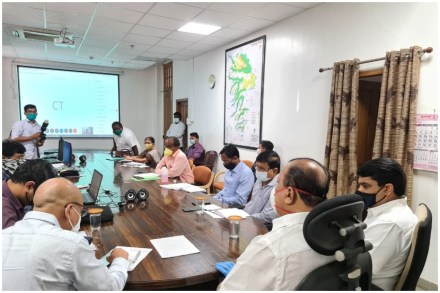 कोल्हापूर : करोना प्रादुर्भावाच्या पार्श्वभूमीवर जिल्ह्यातील मंत्र्यांनी घेतली आढावा बैठक कोल्हापूर : करोना प्रादुर्भावाच्या पार्श्वभूमीवर जिल्ह्यातील मंत्र्यांनी घेतली आढावा बैठक