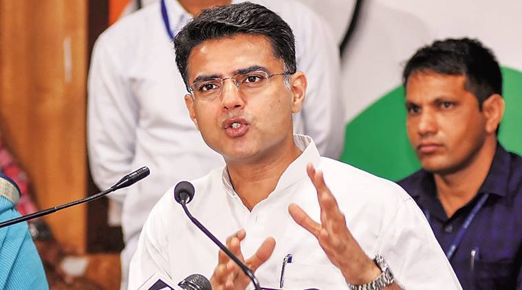 राजस्थान सरकारमध्ये निर्णय प्रक्रियेत सचिन पायलट यांना अपेक्षित प्राधान्य मिळत नव्हते. गेहलोत आणि पायलट दोघेही परस्परांचे नाव न घेता टीका करत रहायचे. 